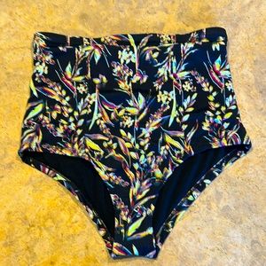 Urban Outfitters High Waisted Cheeky Bikini bottoms, size S